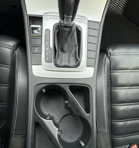 Синій Фольксваген CC / Passat CC, об'ємом двигуна 1.98 л та пробігом 225 тис. км за 10700 $, фото 31 на Automoto.ua