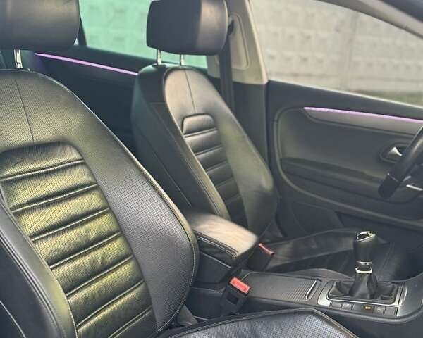 Синий Фольксваген CC / Passat CC, объемом двигателя 2 л и пробегом 267 тыс. км за 13500 $, фото 18 на Automoto.ua