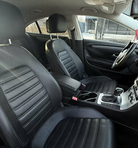Синій Фольксваген CC / Passat CC, об'ємом двигуна 1.98 л та пробігом 225 тис. км за 10700 $, фото 8 на Automoto.ua
