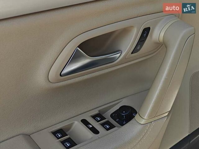 Синий Фольксваген CC / Passat CC, объемом двигателя 1.98 л и пробегом 160 тыс. км за 11800 $, фото 8 на Automoto.ua