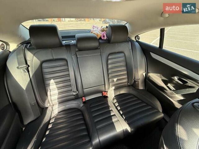 Синий Фольксваген CC / Passat CC, объемом двигателя 1.98 л и пробегом 188 тыс. км за 11000 $, фото 9 на Automoto.ua