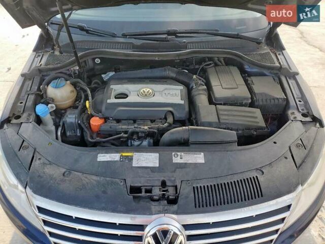Синий Фольксваген CC / Passat CC, объемом двигателя 1.98 л и пробегом 165 тыс. км за 2000 $, фото 10 на Automoto.ua