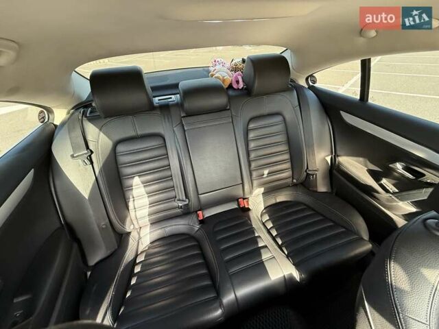 Синий Фольксваген CC / Passat CC, объемом двигателя 1.98 л и пробегом 188 тыс. км за 11000 $, фото 10 на Automoto.ua