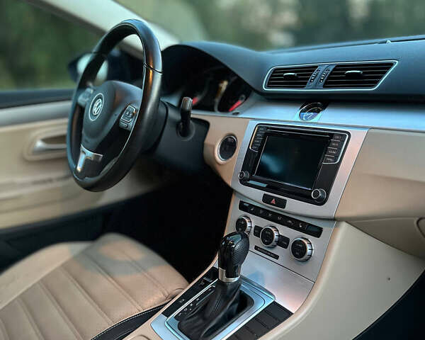 Синий Фольксваген CC / Passat CC, объемом двигателя 1.98 л и пробегом 152 тыс. км за 12500 $, фото 23 на Automoto.ua