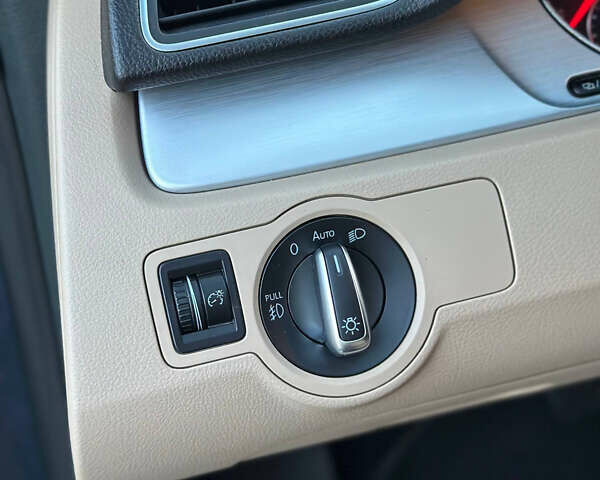 Синий Фольксваген CC / Passat CC, объемом двигателя 1.98 л и пробегом 152 тыс. км за 12500 $, фото 14 на Automoto.ua