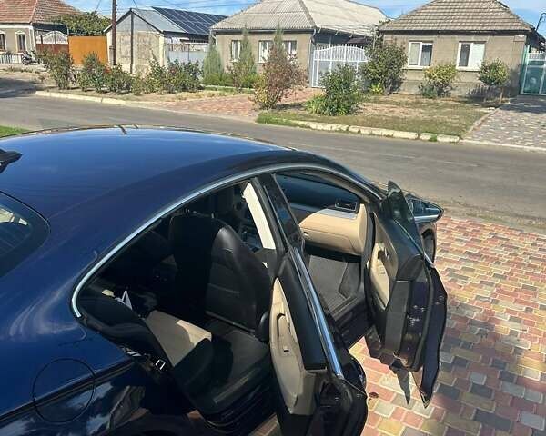 Синий Фольксваген CC / Passat CC, объемом двигателя 1.98 л и пробегом 138 тыс. км за 13800 $, фото 1 на Automoto.ua