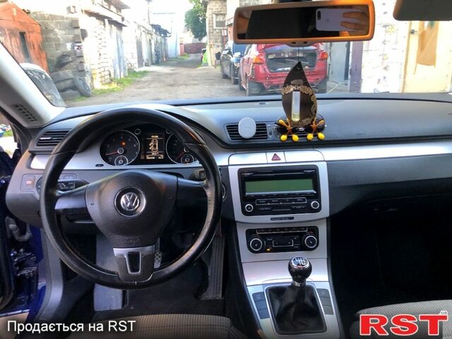 Синий Фольксваген CC, объемом двигателя 1.8 л и пробегом 203 тыс. км за 7000 $, фото 4 на Automoto.ua