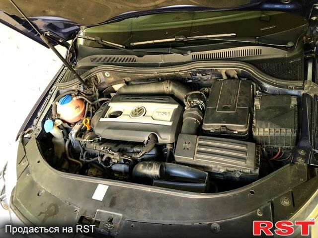 Синий Фольксваген CC, объемом двигателя 1.8 л и пробегом 203 тыс. км за 7000 $, фото 11 на Automoto.ua