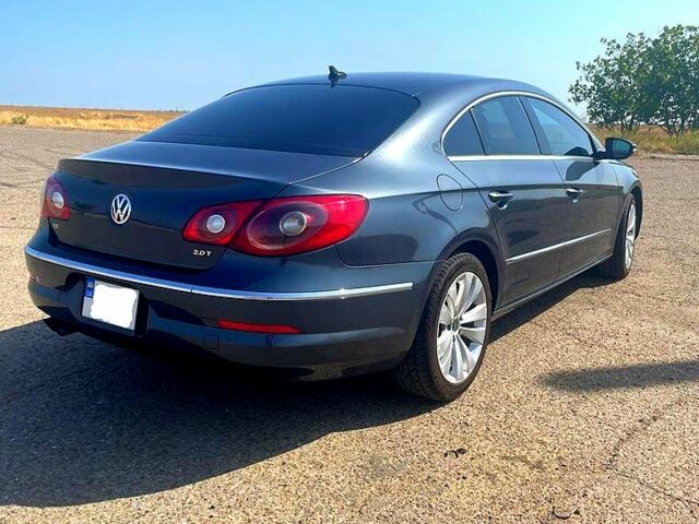 Синий Фольксваген CC, объемом двигателя 2 л и пробегом 322 тыс. км за 9000 $, фото 3 на Automoto.ua