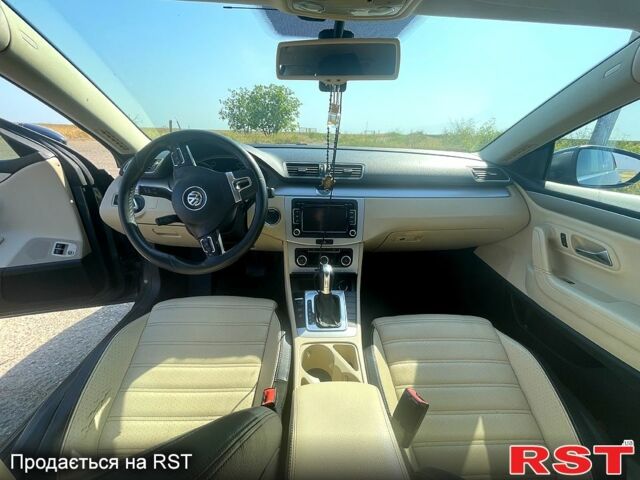 Синий Фольксваген CC, объемом двигателя 2 л и пробегом 322 тыс. км за 9000 $, фото 6 на Automoto.ua