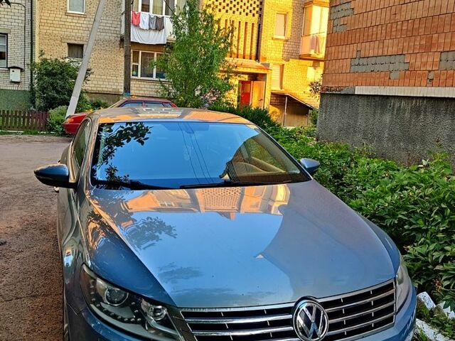 Синий Фольксваген CC, объемом двигателя 2 л и пробегом 257 тыс. км за 10500 $, фото 1 на Automoto.ua