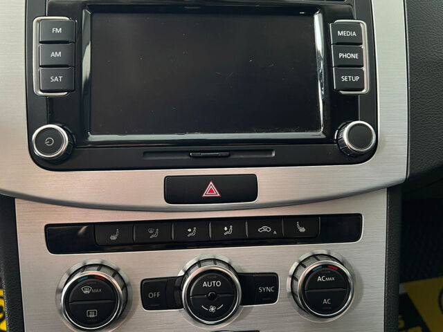 Синій Фольксваген CC, об'ємом двигуна 2 л та пробігом 162 тис. км за 11400 $, фото 17 на Automoto.ua