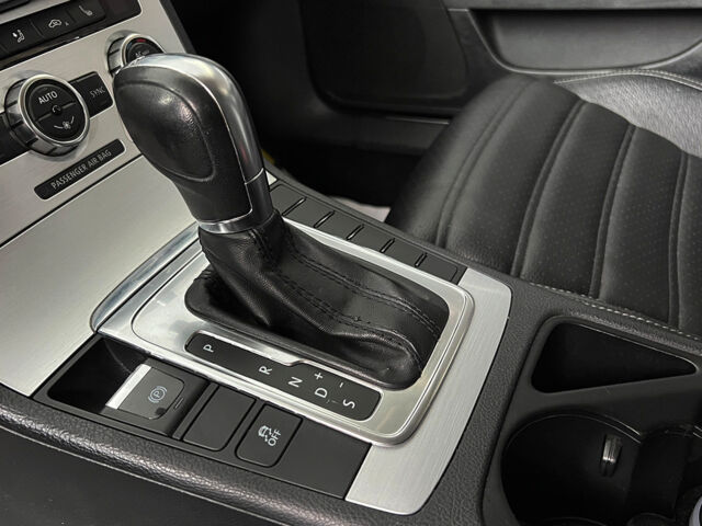 Синій Фольксваген CC, об'ємом двигуна 2 л та пробігом 162 тис. км за 11400 $, фото 16 на Automoto.ua