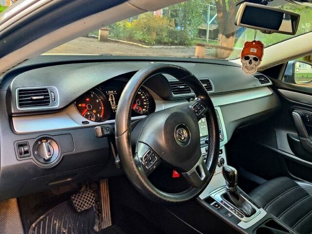 Синий Фольксваген CC, объемом двигателя 2 л и пробегом 257 тыс. км за 10500 $, фото 3 на Automoto.ua