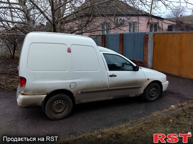 Белый Фольксваген Кадди, объемом двигателя 1.9 л и пробегом 300 тыс. км за 2900 $, фото 4 на Automoto.ua