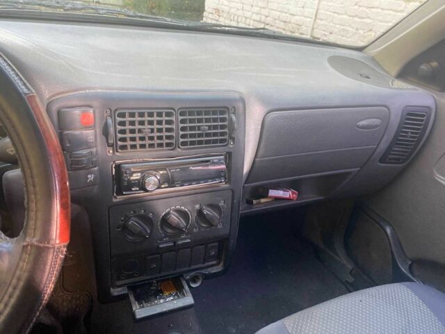 Фольксваген Кадди 1998 в Миргороде на Automoto.ua Белый Фольксваген Кадди, объемом двигателя 1.4 л и пробегом 157 тыс. км за 1500 $, фото 5 на Automoto.ua