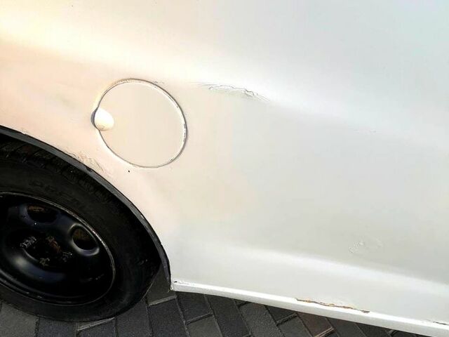 Белый Фольксваген Кадди, объемом двигателя 1.4 л и пробегом 106 тыс. км за 2300 $, фото 6 на Automoto.ua