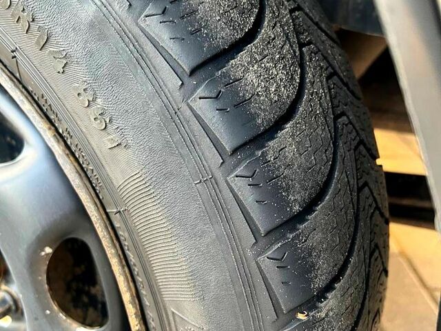 Белый Фольксваген Кадди, объемом двигателя 1.4 л и пробегом 106 тыс. км за 2300 $, фото 4 на Automoto.ua