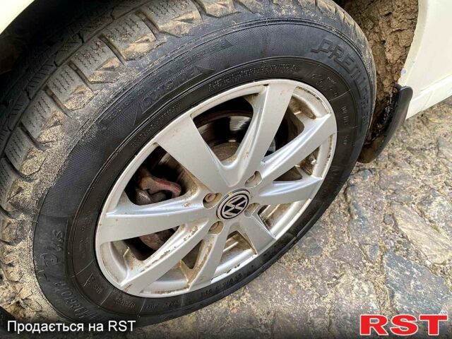 Белый Фольксваген Кадди, объемом двигателя 1.9 л и пробегом 275 тыс. км за 1900 $, фото 12 на Automoto.ua