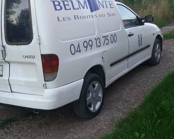 Белый Фольксваген Кадди, объемом двигателя 1.9 л и пробегом 140 тыс. км за 1400 $, фото 1 на Automoto.ua