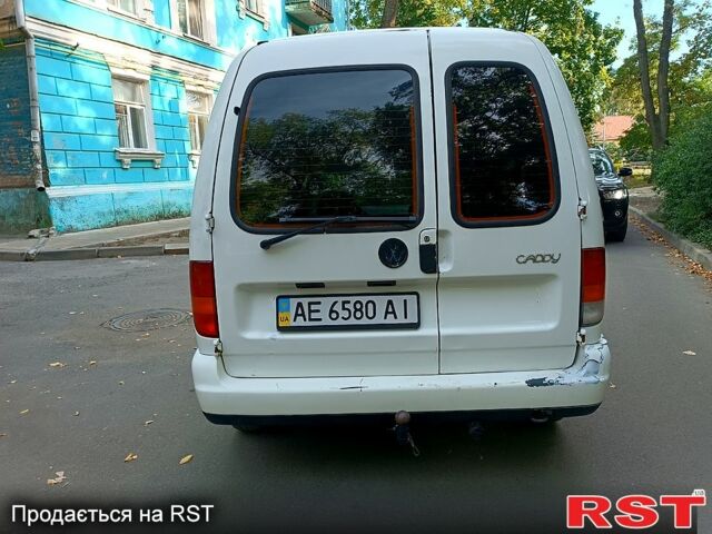 Белый Фольксваген Кадди, объемом двигателя 1.4 л и пробегом 260 тыс. км за 2450 $, фото 4 на Automoto.ua