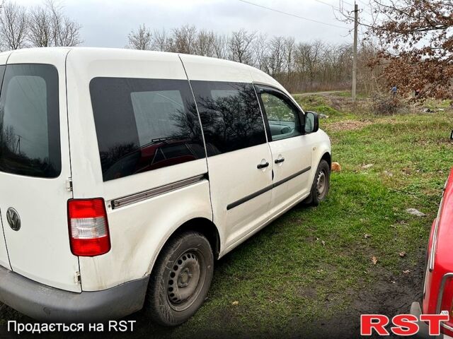 Белый Фольксваген Кадди, объемом двигателя 2 л и пробегом 315 тыс. км за 3500 $, фото 2 на Automoto.ua
