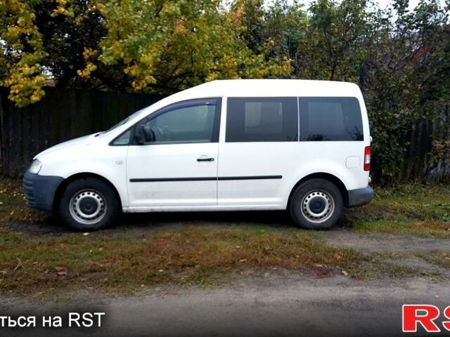 Белый Фольксваген Кадди, объемом двигателя 2 л и пробегом 300 тыс. км за 2600 $, фото 4 на Automoto.ua