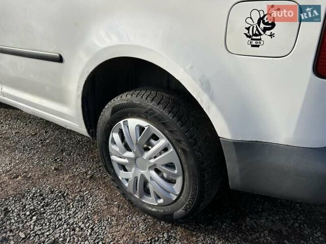 Білий Фольксваген Кадді, об'ємом двигуна 1.4 л та пробігом 307 тис. км за 2999 $, фото 12 на Automoto.ua
