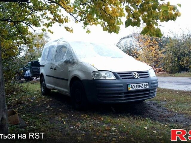 Белый Фольксваген Кадди, объемом двигателя 2 л и пробегом 300 тыс. км за 2600 $, фото 3 на Automoto.ua