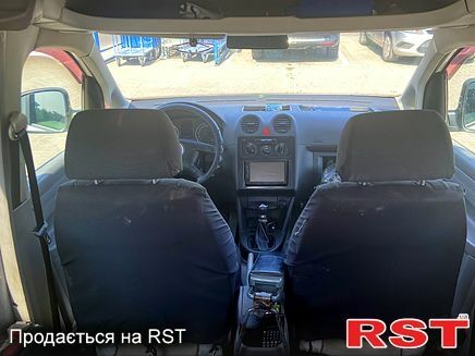 Белый Фольксваген Кадди, объемом двигателя 1.9 л и пробегом 331 тыс. км за 5000 $, фото 1 на Automoto.ua