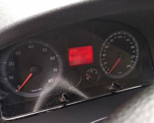 Белый Фольксваген Кадди, объемом двигателя 1.4 л и пробегом 356 тыс. км за 4700 $, фото 5 на Automoto.ua