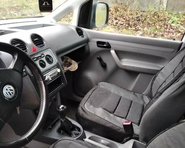 Белый Фольксваген Кадди, объемом двигателя 1.4 л и пробегом 356 тыс. км за 4700 $, фото 6 на Automoto.ua