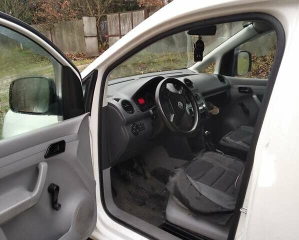 Белый Фольксваген Кадди, объемом двигателя 1.4 л и пробегом 356 тыс. км за 4700 $, фото 7 на Automoto.ua