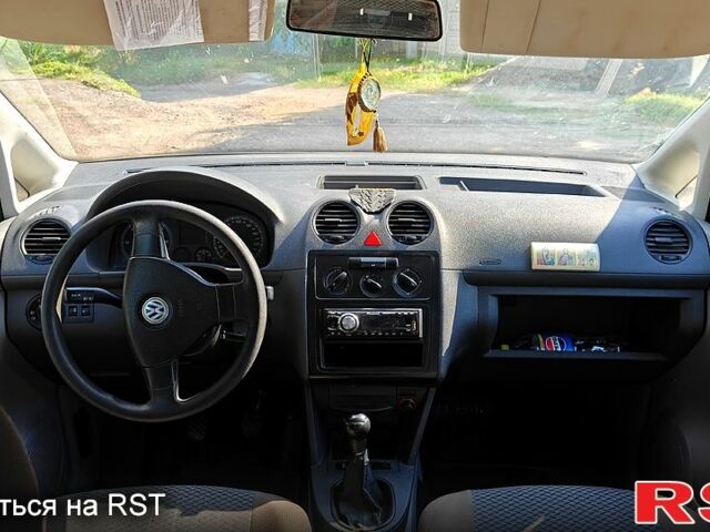 Білий Фольксваген Кадді, об'ємом двигуна 1.9 л та пробігом 393 тис. км за 4850 $, фото 4 на Automoto.ua