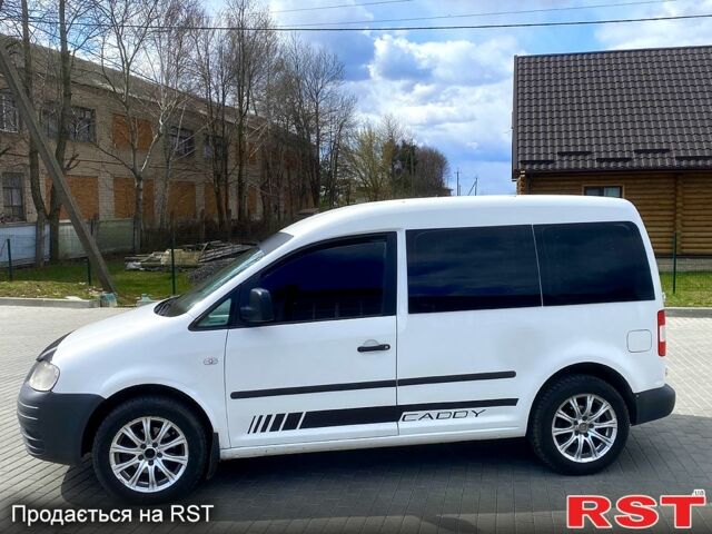 Белый Фольксваген Кадди, объемом двигателя 2 л и пробегом 250 тыс. км за 4500 $, фото 3 на Automoto.ua