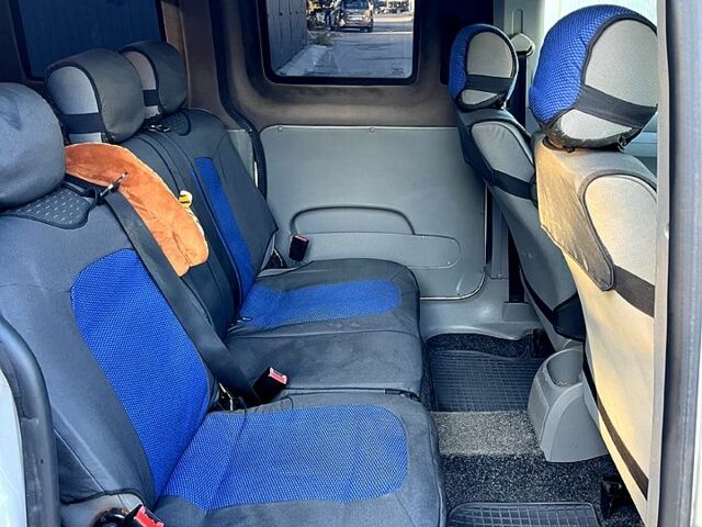 Белый Фольксваген Кадди, объемом двигателя 1.9 л и пробегом 343 тыс. км за 4850 $, фото 6 на Automoto.ua