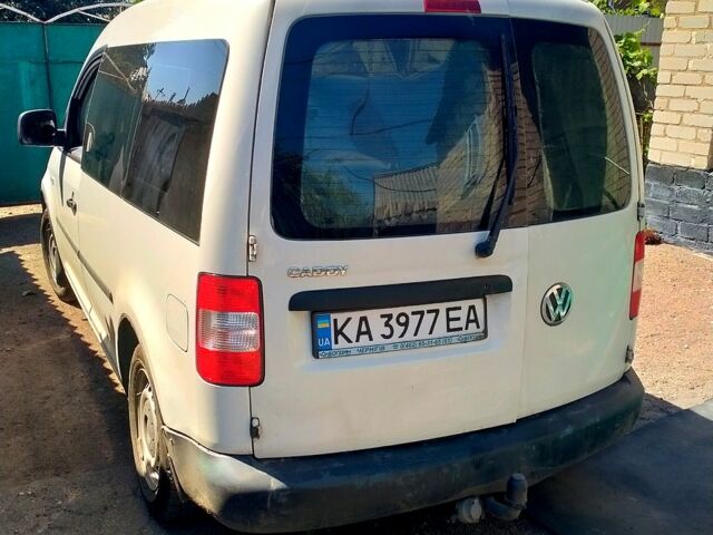 Белый Фольксваген Кадди, объемом двигателя 2 л и пробегом 522 тыс. км за 4800 $, фото 1 на Automoto.ua