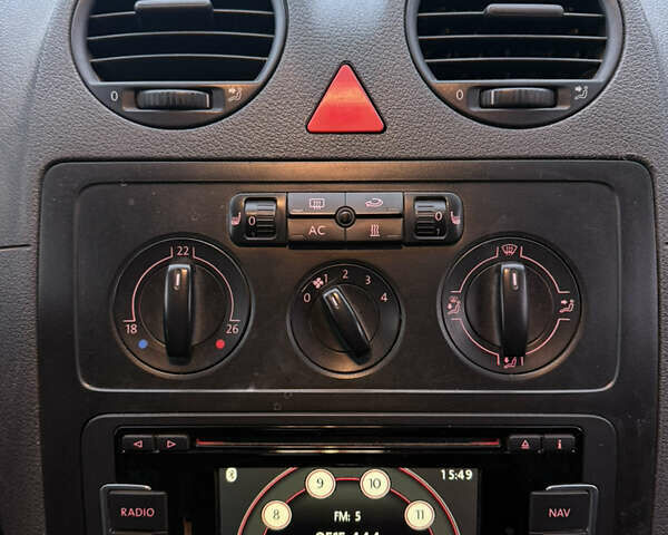 Белый Фольксваген Кадди, объемом двигателя 1.9 л и пробегом 452 тыс. км за 5500 $, фото 9 на Automoto.ua