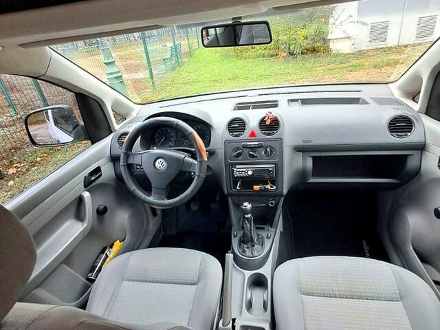 Белый Фольксваген Кадди, объемом двигателя 1.4 л и пробегом 157 тыс. км за 5000 $, фото 6 на Automoto.ua