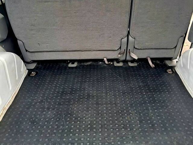 Белый Фольксваген Кадди, объемом двигателя 1.4 л и пробегом 157 тыс. км за 5000 $, фото 9 на Automoto.ua