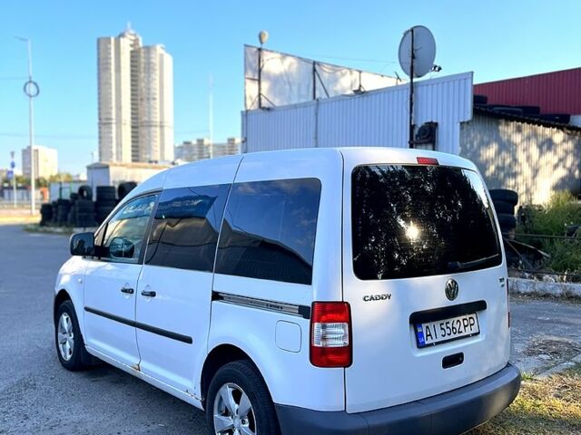 Белый Фольксваген Кадди, объемом двигателя 1.9 л и пробегом 343 тыс. км за 4850 $, фото 2 на Automoto.ua