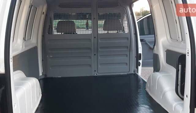 Белый Фольксваген Кадди, объемом двигателя 1.9 л и пробегом 263 тыс. км за 6900 $, фото 9 на Automoto.ua