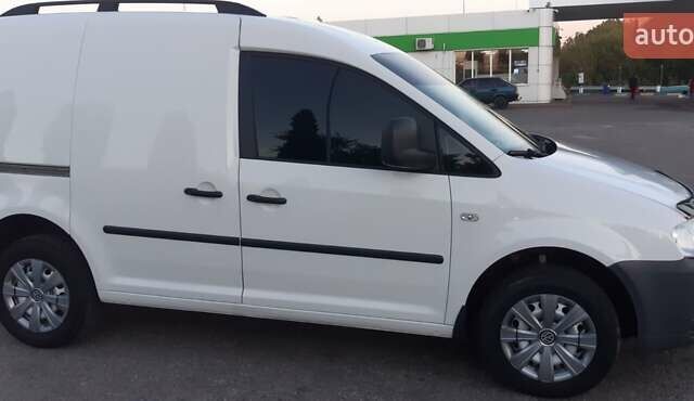 Белый Фольксваген Кадди, объемом двигателя 1.9 л и пробегом 263 тыс. км за 6900 $, фото 1 на Automoto.ua