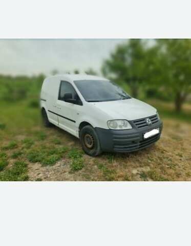 Белый Фольксваген Кадди, объемом двигателя 1.4 л и пробегом 376 тыс. км за 3300 $, фото 3 на Automoto.ua