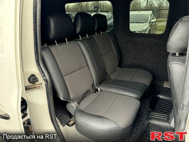 Білий Фольксваген Кадді, об'ємом двигуна 1.6 л та пробігом 292 тис. км за 6300 $, фото 11 на Automoto.ua