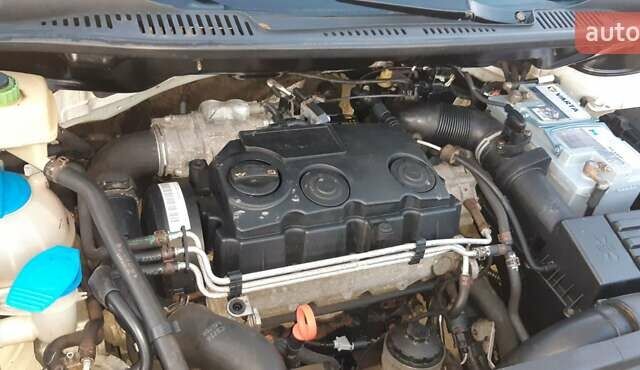 Белый Фольксваген Кадди, объемом двигателя 1.9 л и пробегом 263 тыс. км за 6900 $, фото 17 на Automoto.ua