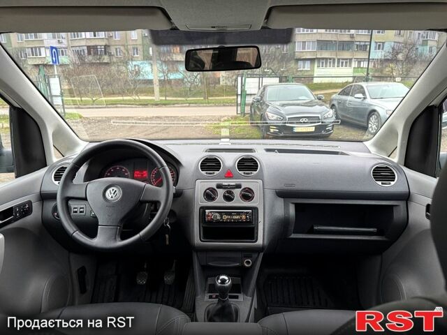 Білий Фольксваген Кадді, об'ємом двигуна 1.6 л та пробігом 292 тис. км за 6300 $, фото 12 на Automoto.ua