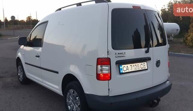 Белый Фольксваген Кадди, объемом двигателя 1.9 л и пробегом 263 тыс. км за 6900 $, фото 6 на Automoto.ua
