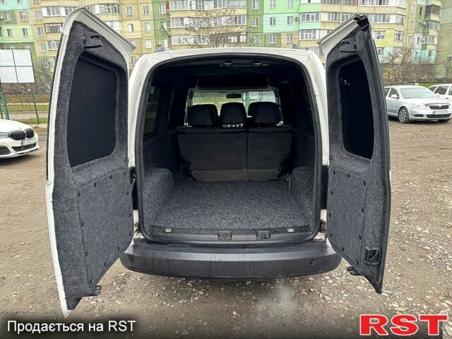 Білий Фольксваген Кадді, об'ємом двигуна 1.6 л та пробігом 292 тис. км за 6300 $, фото 7 на Automoto.ua