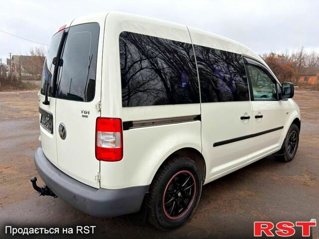 Белый Фольксваген Кадди, объемом двигателя 1.9 л и пробегом 240 тыс. км за 6900 $, фото 5 на Automoto.ua